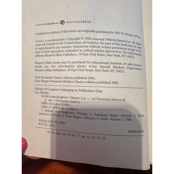 To Kill A Mockingbird Paperback Book Harper Lee - Picture 5 of 7